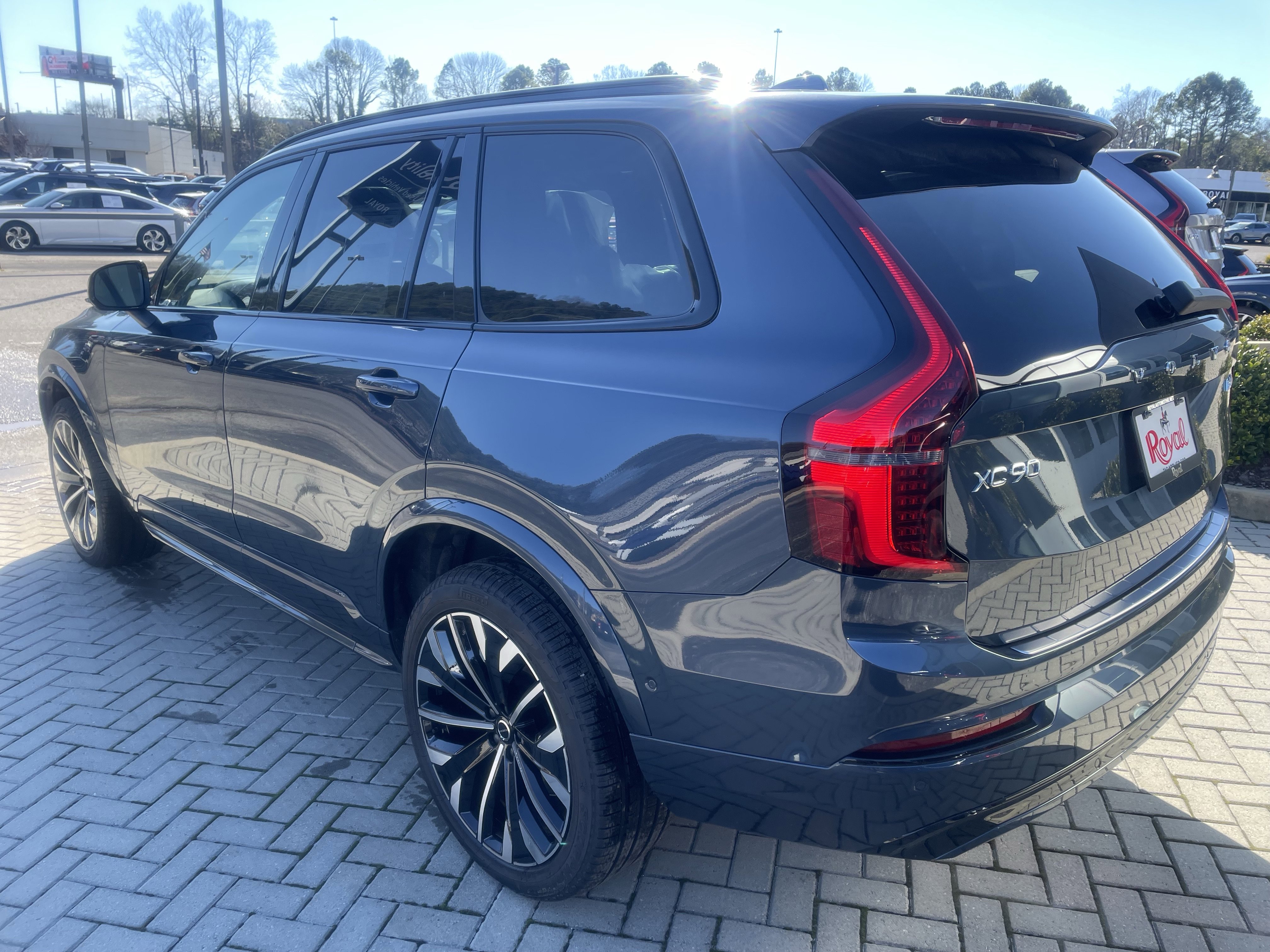 New 2026 Volvo XC90 B6 Ultra w/ Protection Package Premier image 6