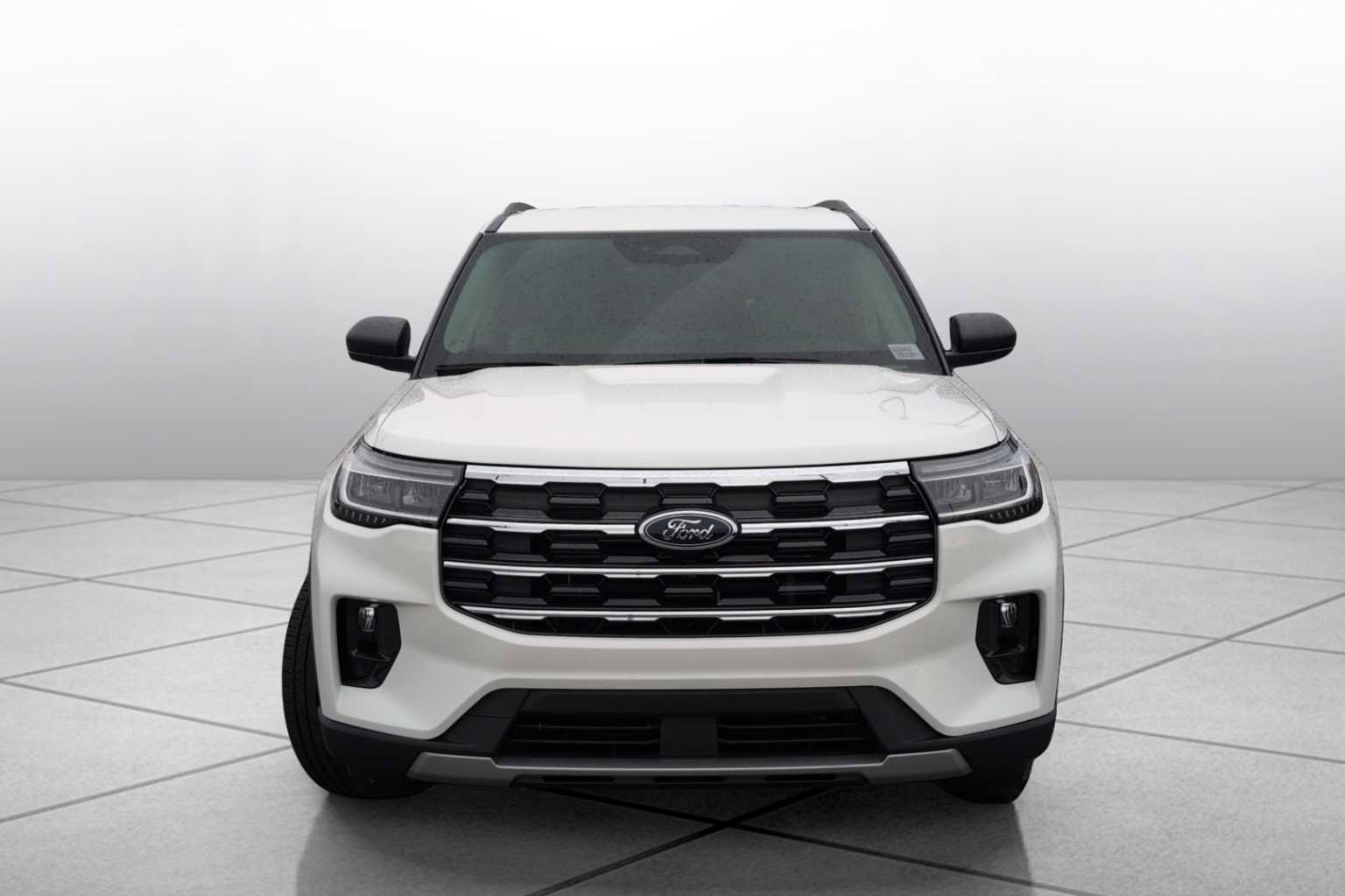New 2025 Ford Explorer Active w/ Active Comfort Package image 2