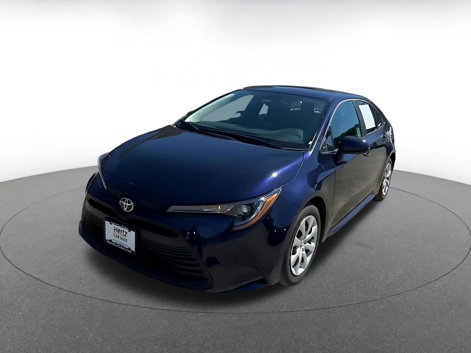 Used 2025 Toyota Corolla LE image 7