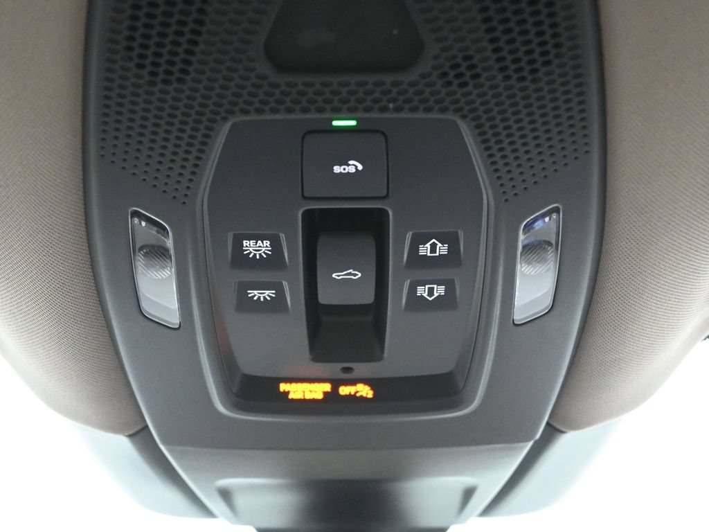 New 2026 Porsche Panamera RWD image 25