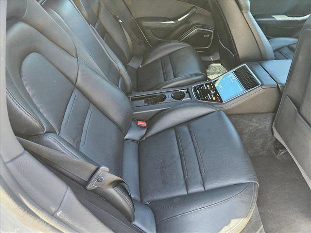 Used 2018 Porsche Panamera 4 image 21