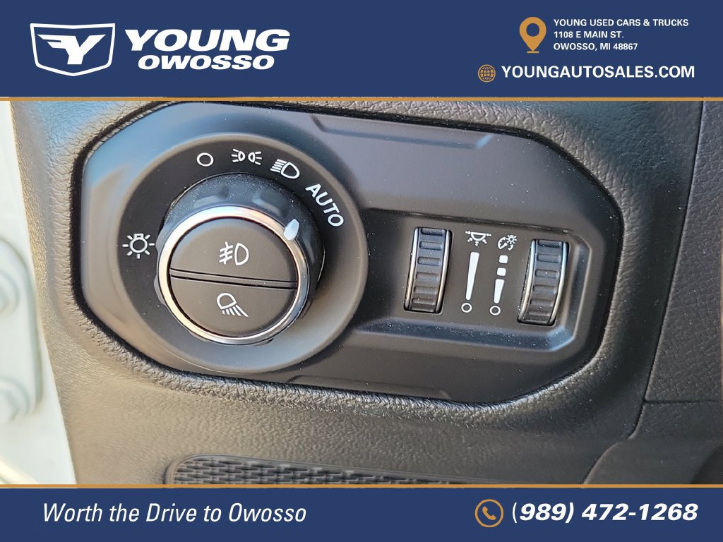Used 2022 Jeep Gladiator Mojave AWD/4WD image 13