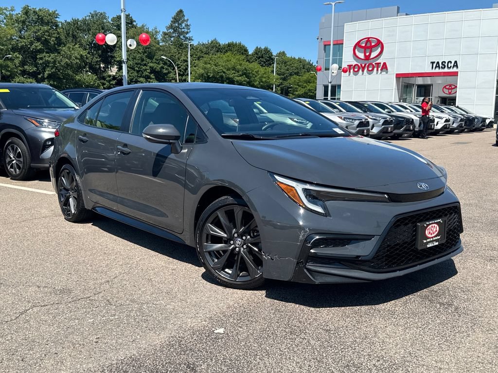 Used 2023 Toyota Corolla SE w/ SE Premium Package FWD image 1