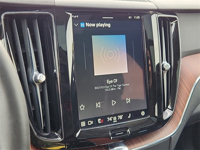 Used 2024 Volvo XC60 B5 Plus image 15