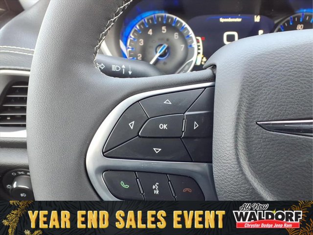 New 2026 Chrysler Pacifica Select image 18