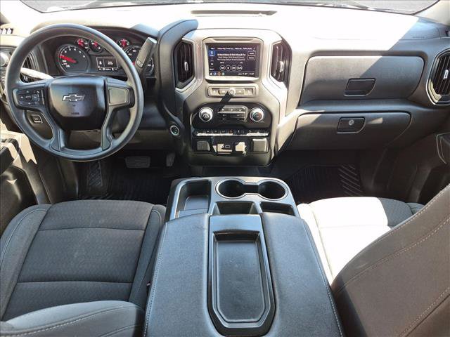 Used 2022 Chevrolet Silverado 1500 Custom Trail Boss w/ LPO, Dark Essentials Package AWD/4WD image 16