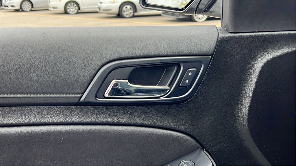 Used 2020 Chevrolet Suburban LT image 10