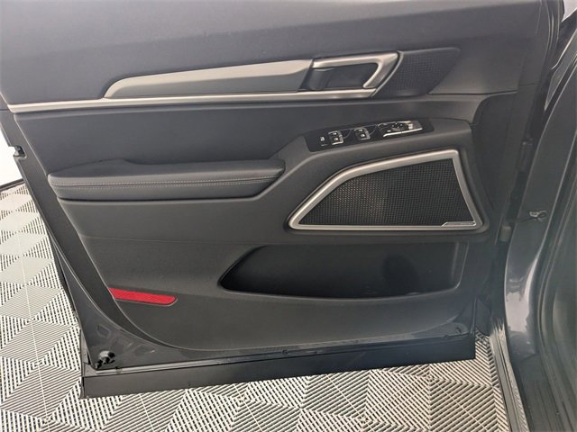 Used 2022 Kia Telluride LX image 9