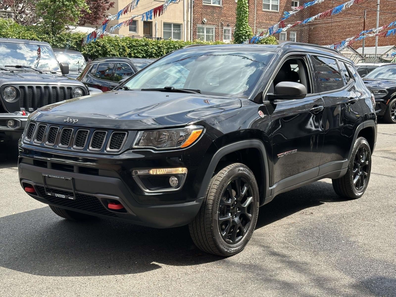 Certified 2018 Jeep Compass Trailhawk w/ Leather Interior Group AWD/4WD image 8