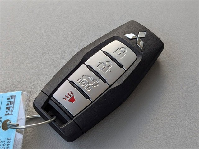 New 2025 Mitsubishi Outlander SEL image 28