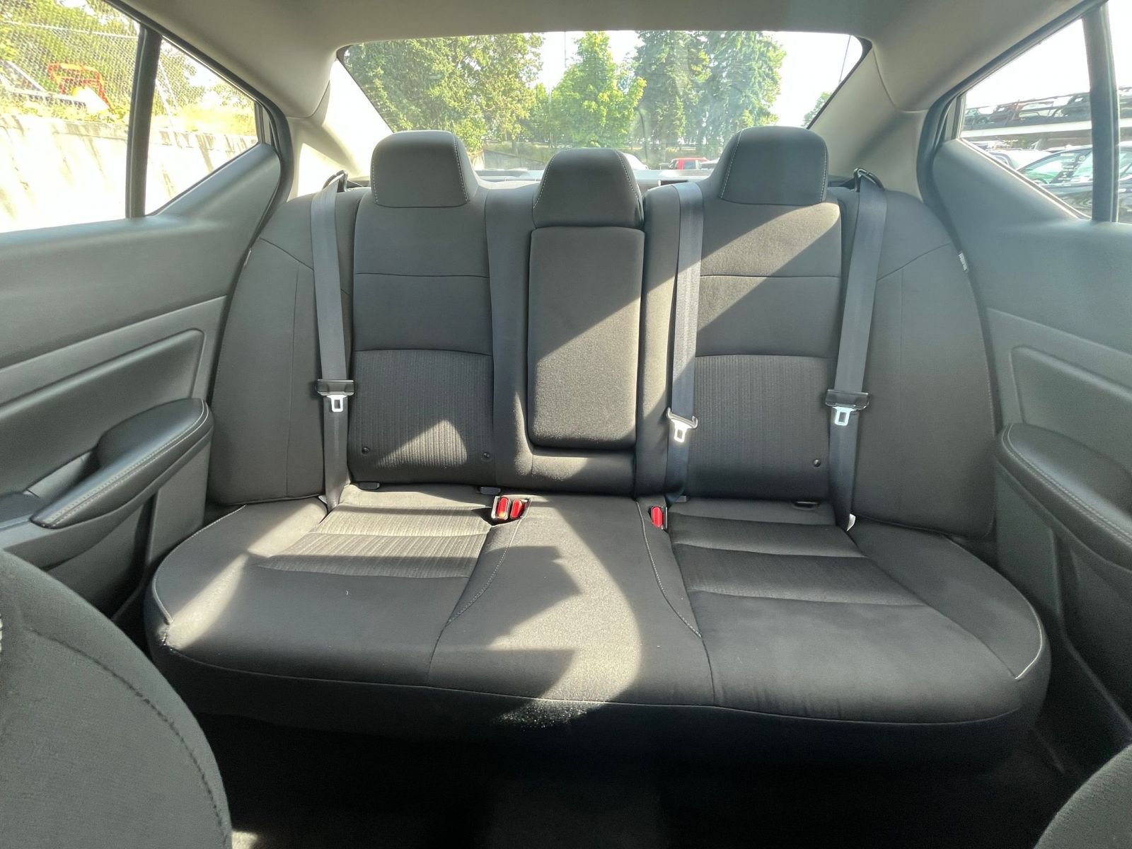Used 2025 Nissan Altima 2.5 SV FWD image 39