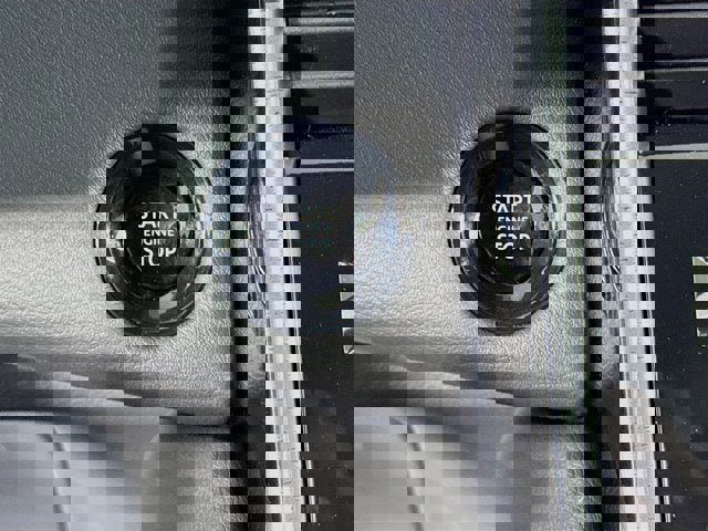 New 2025 Nissan Armada SL w/ Captain's Chari Seat Package image 20