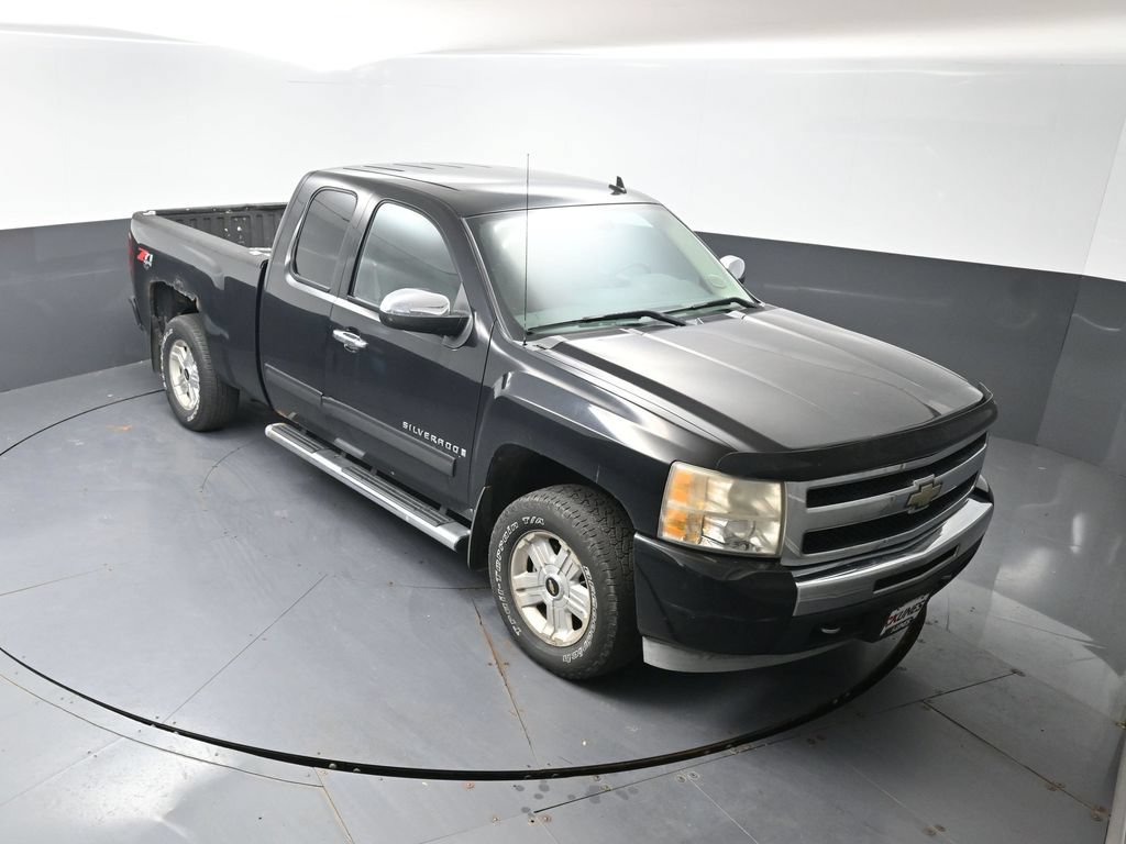 Used 2009 Chevrolet Silverado 1500 W/T AWD/4WD image 14