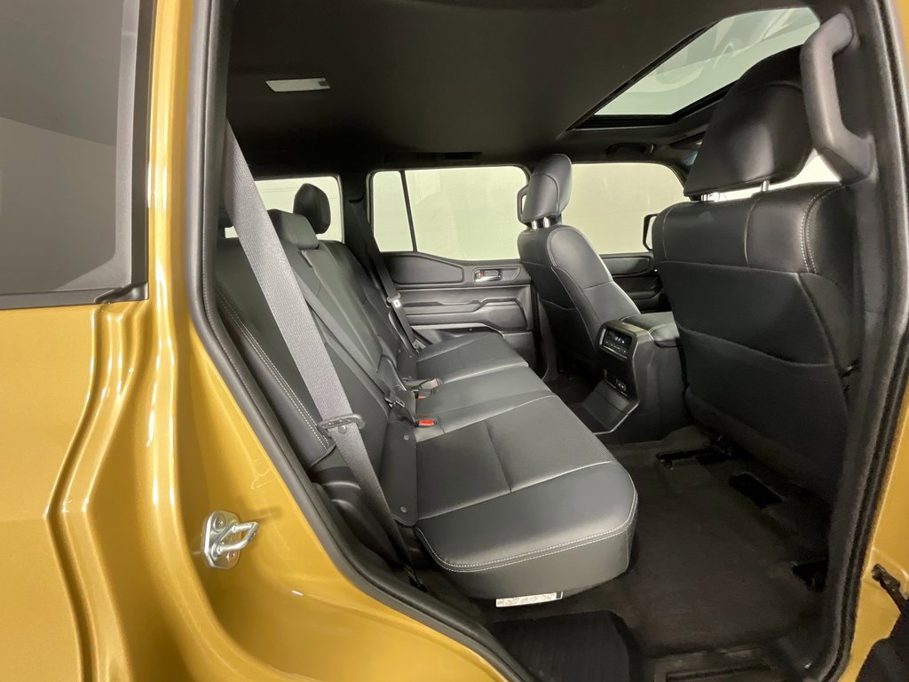 Used 2024 Toyota Land Cruiser image 23