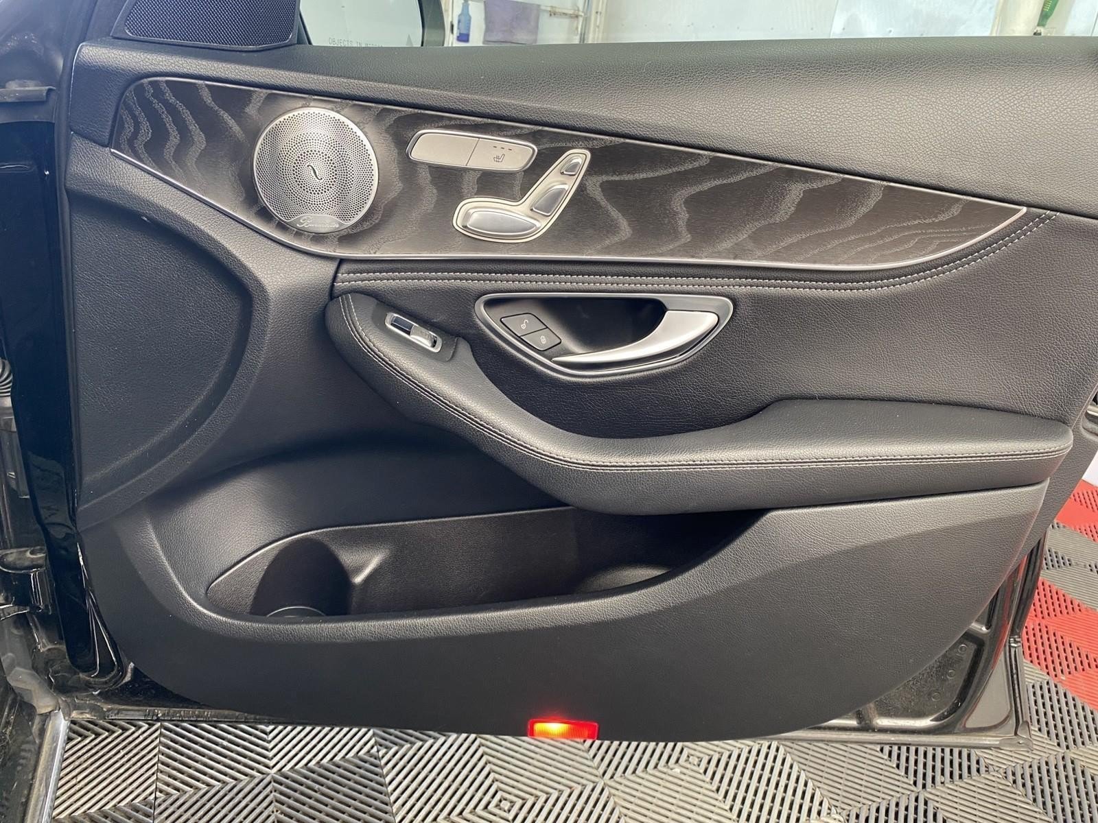 Used 2015 Mercedes-Benz C 300 4MATIC Sedan image 7
