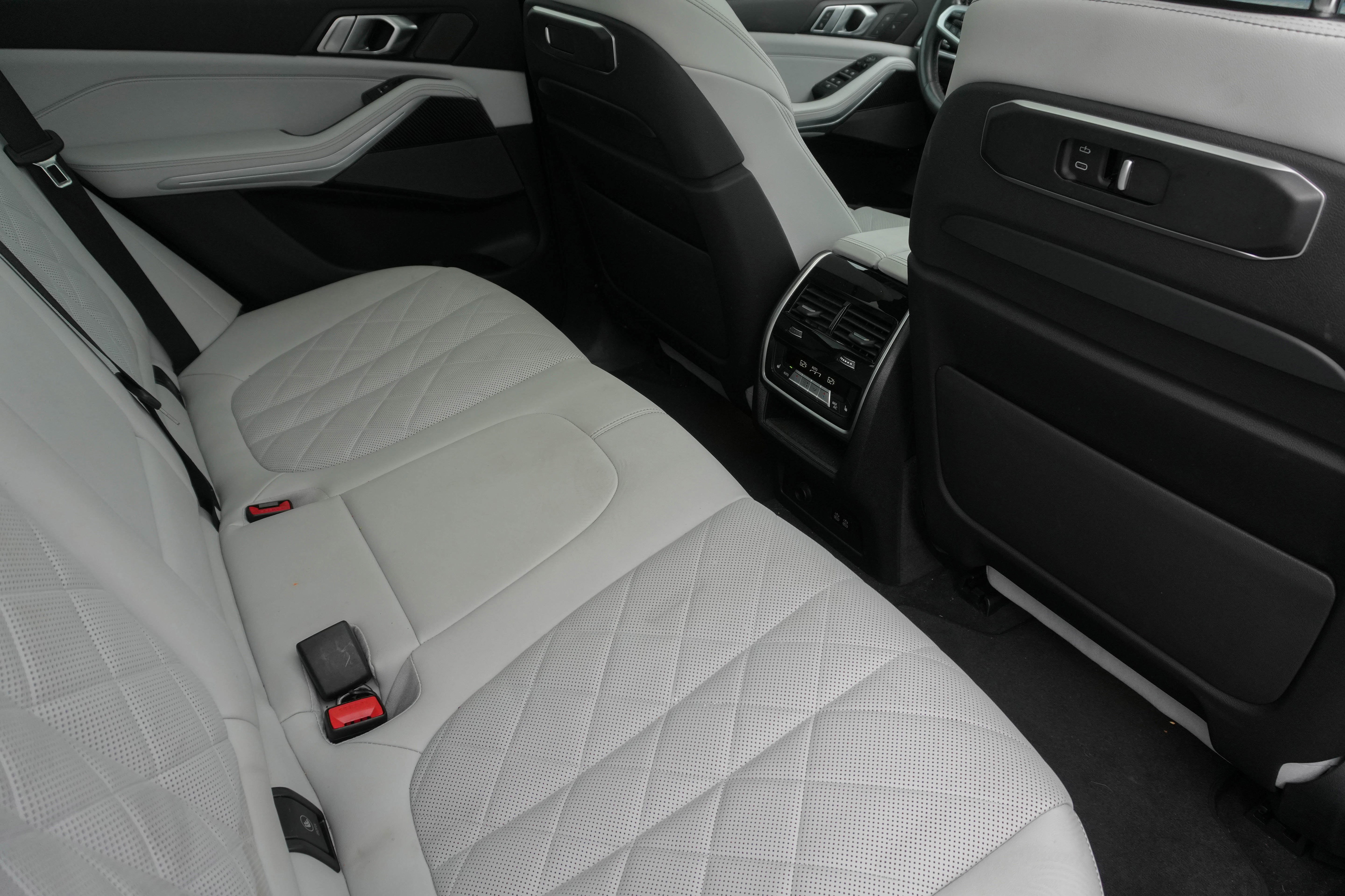 Certified 2024 BMW X5 M60i w/ Executive Package AWD/4WD image 30