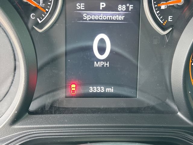 Used 2025 Jeep Gladiator Sport AWD/4WD image 17