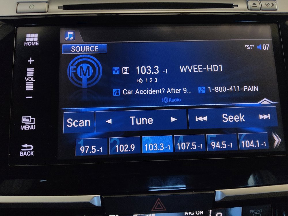 Used 2017 Honda Accord EX-L image 25