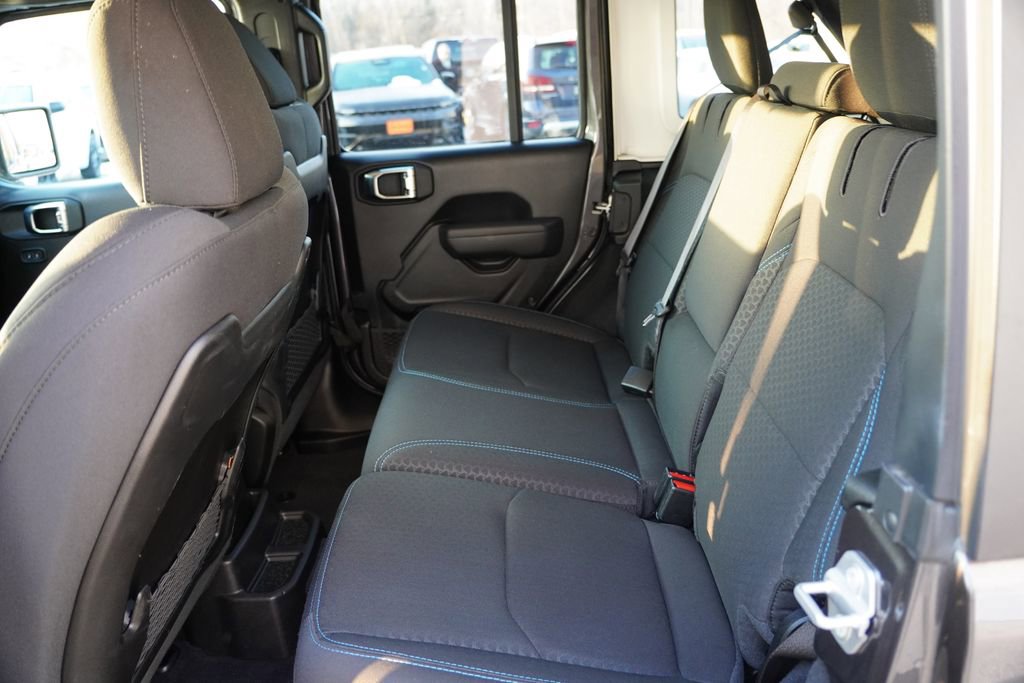 Certified 2025 Jeep Wrangler Unlimited Rubicon 4xe w/ Safety Group image 18