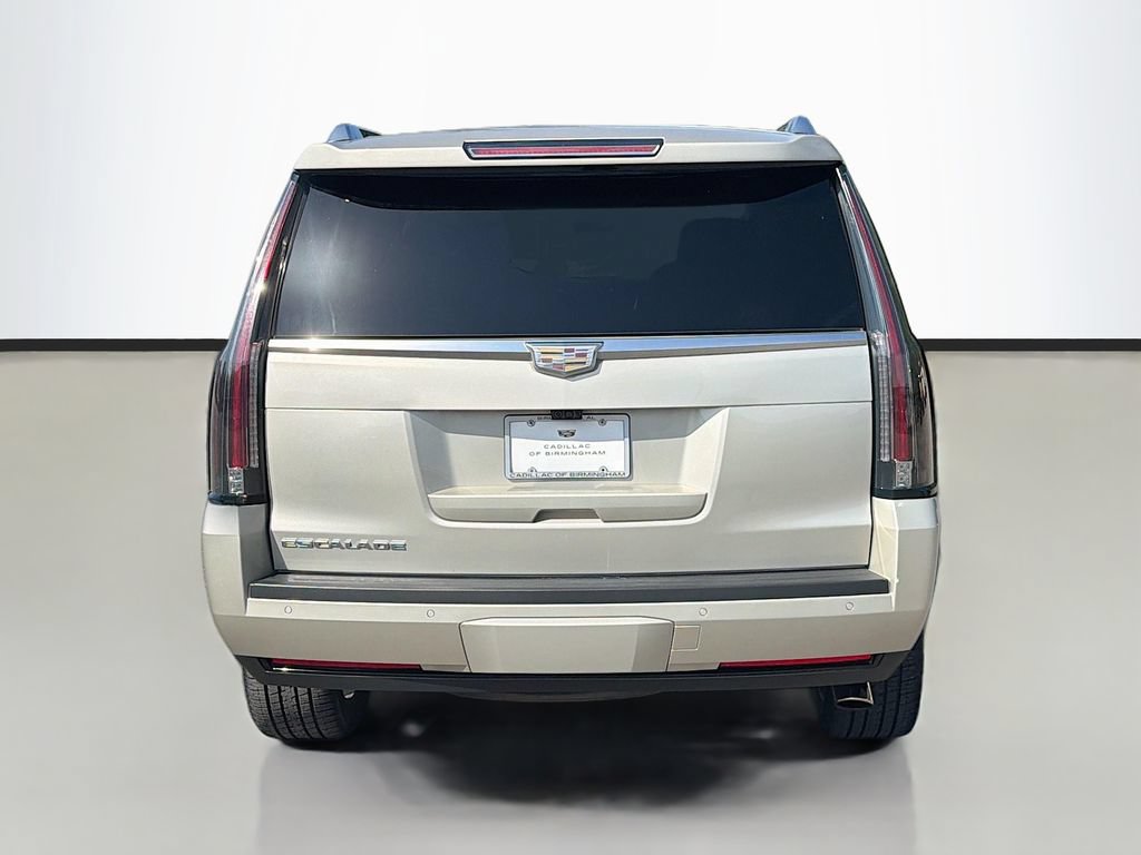 Used 2017 Cadillac Escalade Luxury AWD/4WD image 6