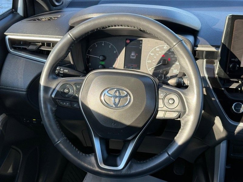 Used 2024 Toyota Corolla Cross SE w/ Moonroof Package image 14
