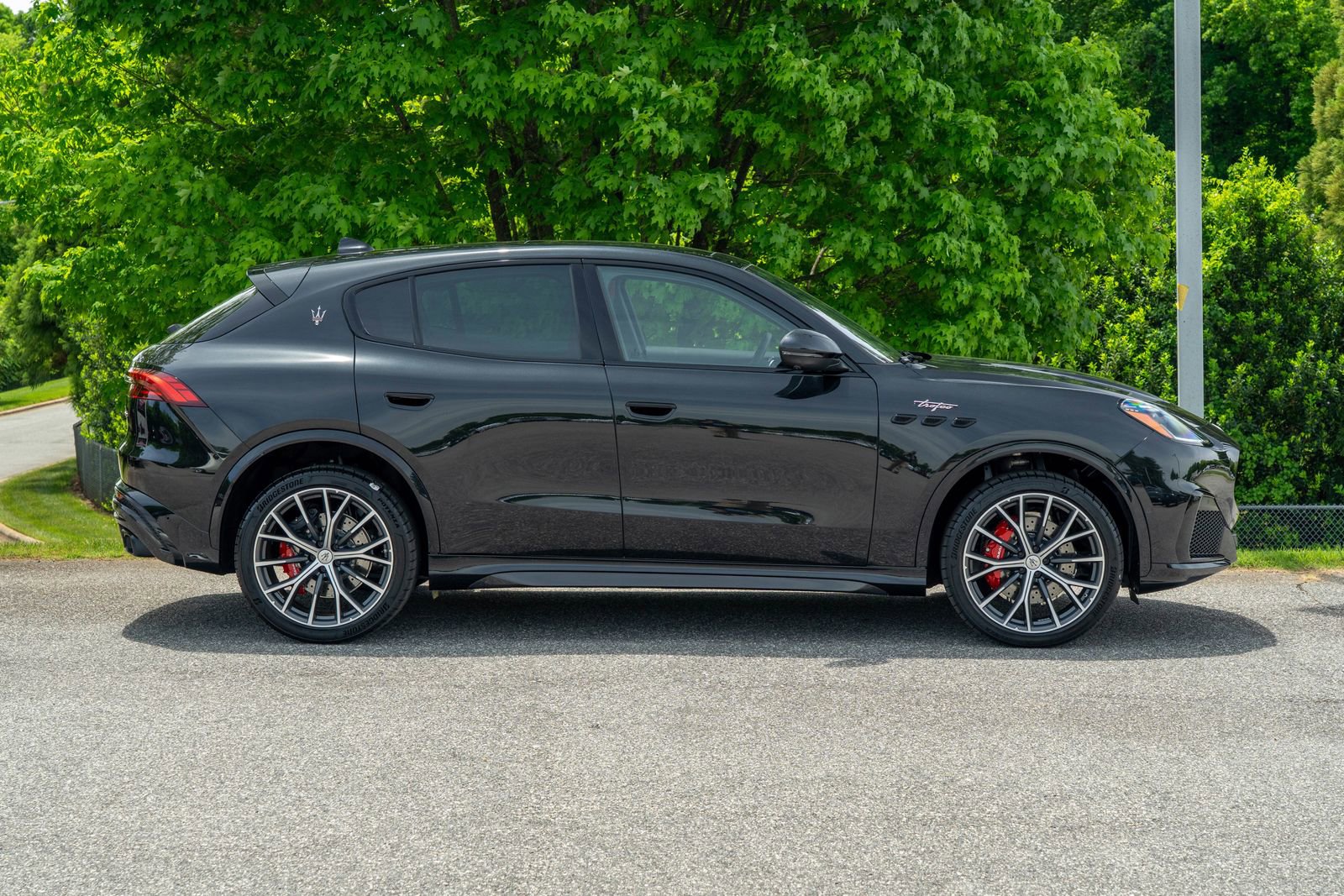 New 2025 Maserati Grecale Trofeo image 8