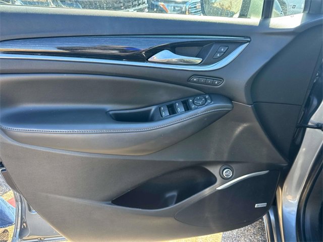 Used 2021 Buick Enclave Avenir w/ Avenir Technology Package image 25