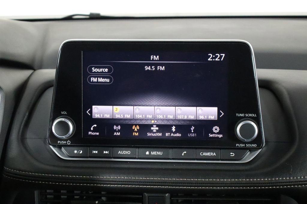 Used 2025 Nissan Rogue S image 25