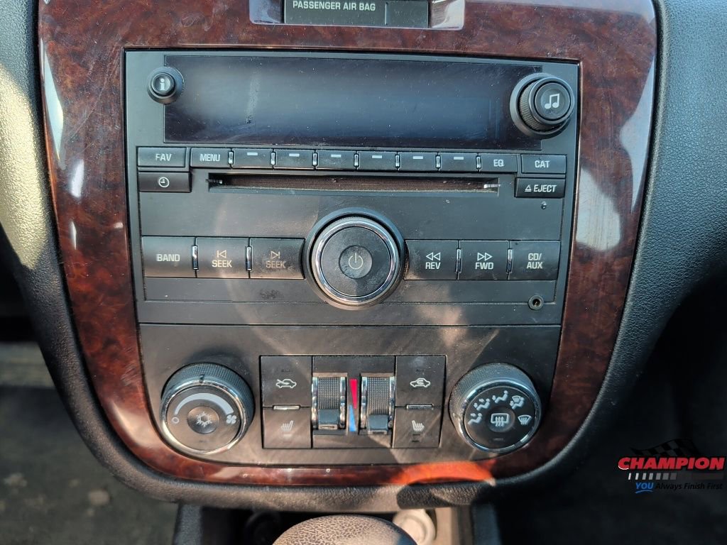 Used 2011 Chevrolet Impala LT w/ Luxury Edition Package image 15