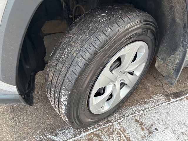 Used 2024 Toyota RAV4 LE image 29