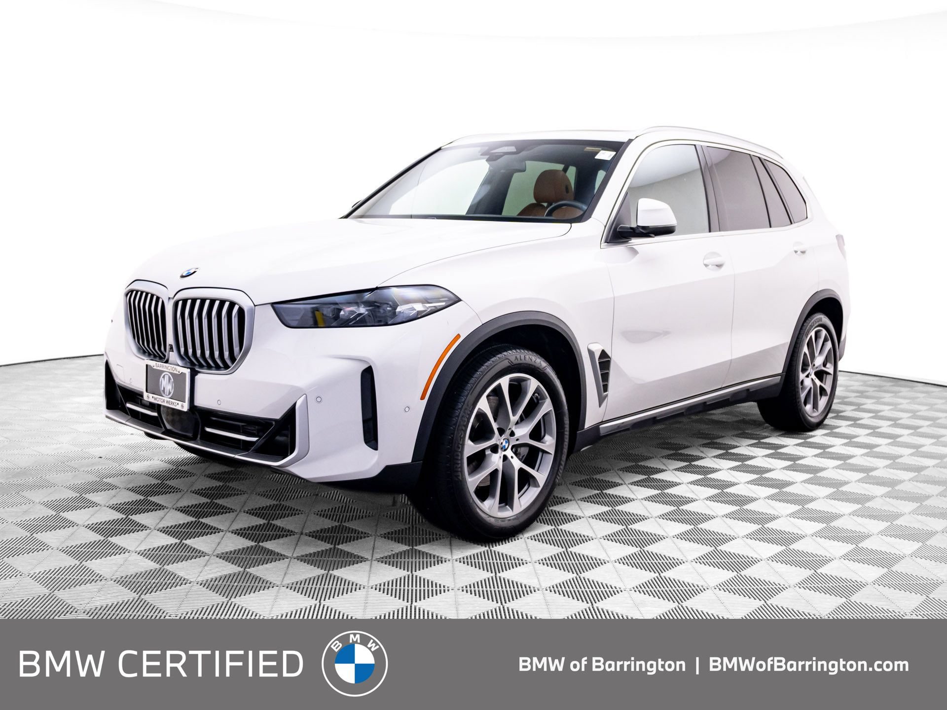 Used 2024 BMW X5 xDrive40i AWD/4WD image 1