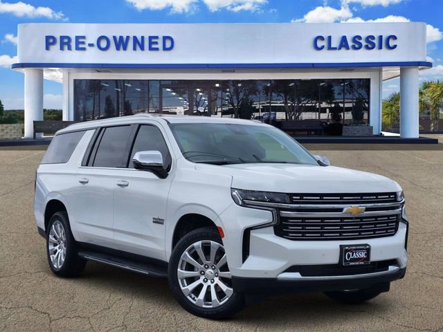 Used 2024 Chevrolet Suburban Premier w/ Premium Package RWD image 1