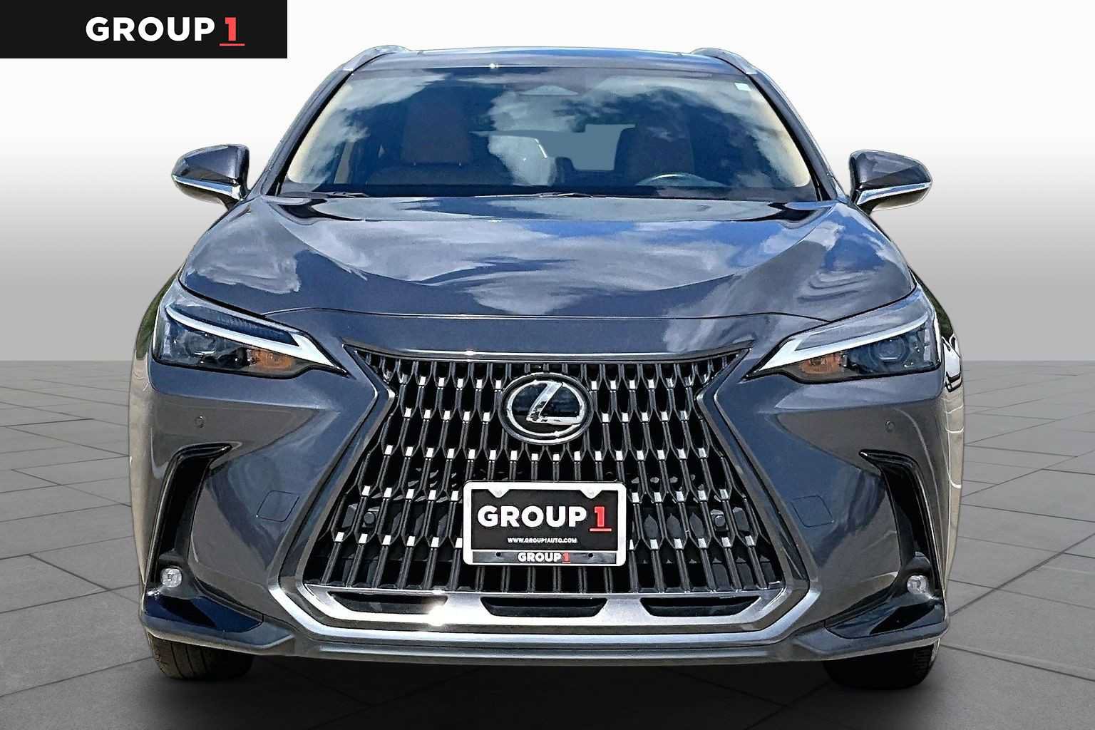 Certified 2025 Lexus NX 250 FWD w/ Accessory Package (2T) image 4