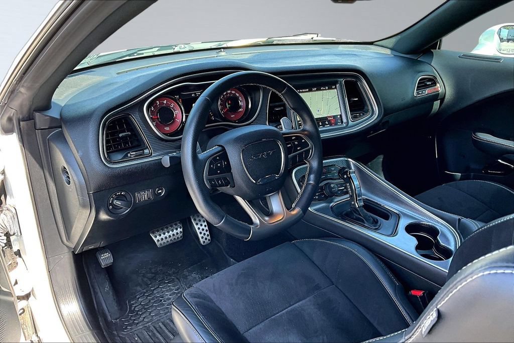 Used 2018 Dodge Challenger SRT Hellcat RWD image 4