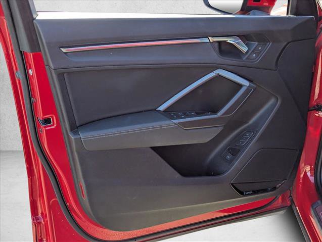 Used 2023 Audi Q3 2.0T Premium Plus image 12