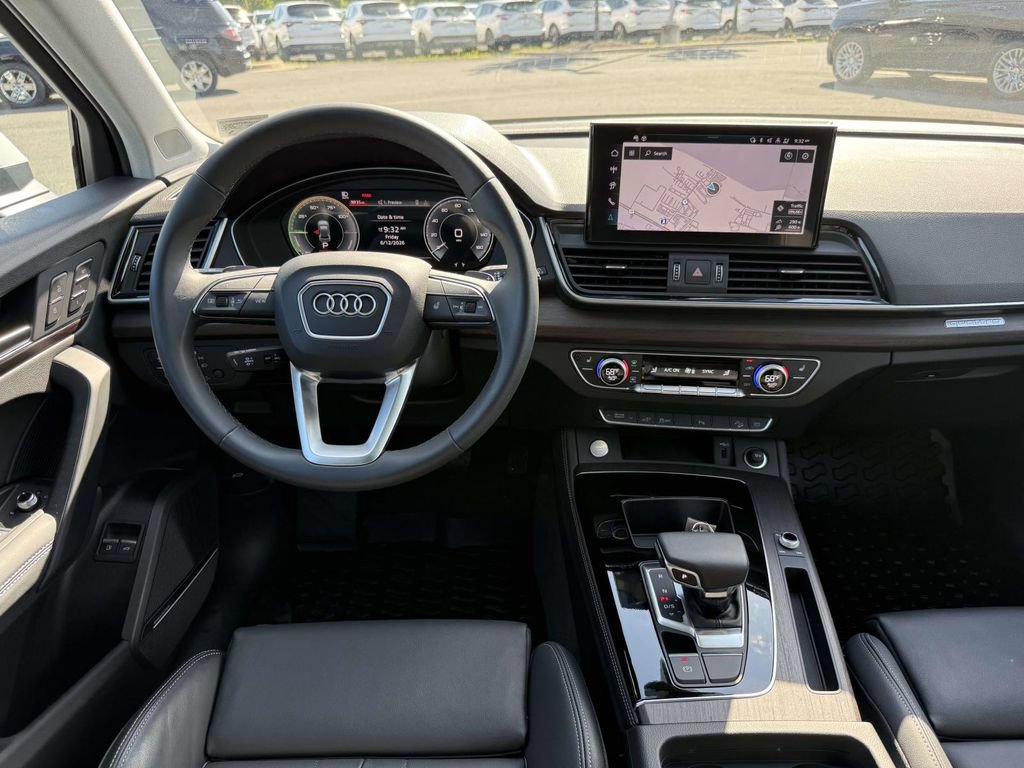 Used 2025 Audi Q5 e Premium Plus w/ Premium Plus Package AWD/4WD image 8