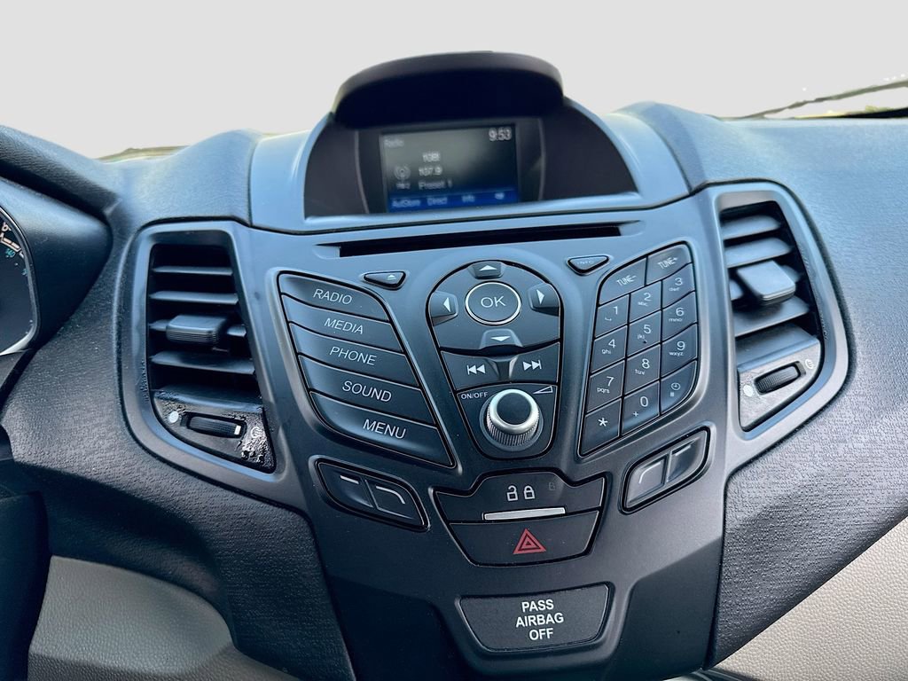 Used 2018 Ford Fiesta SE FWD image 28