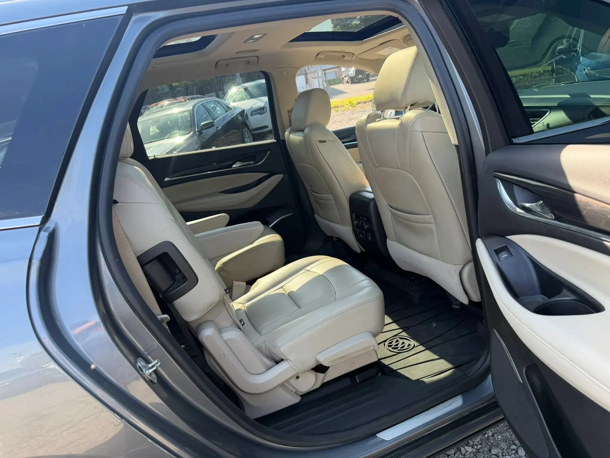 Used 2019 Buick Enclave Premium w/ Trailering Package, 5000 lbs. AWD/4WD image 30
