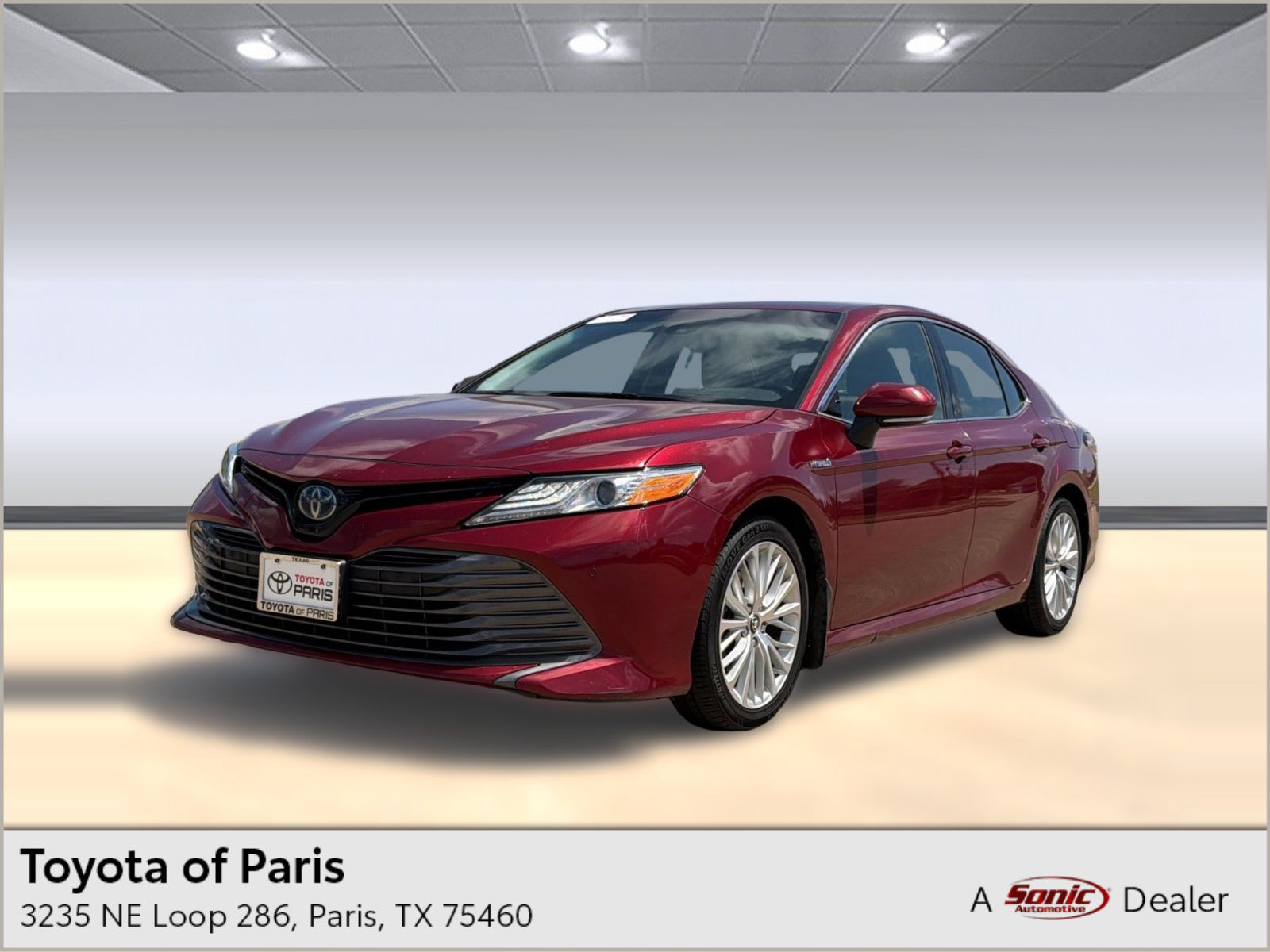 Used 2018 Toyota Camry XLE FWD image 1