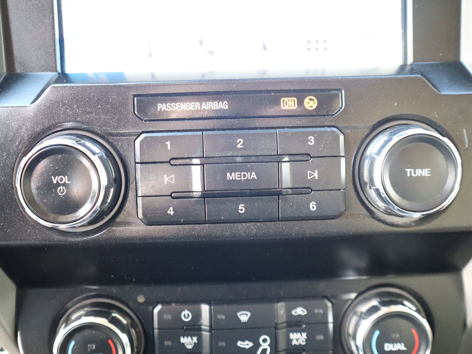 Used 2019 Ford F450 Lariat w/ Lariat Ultimate Package image 44