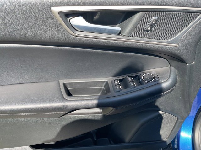 Used 2022 Ford Edge SEL image 18