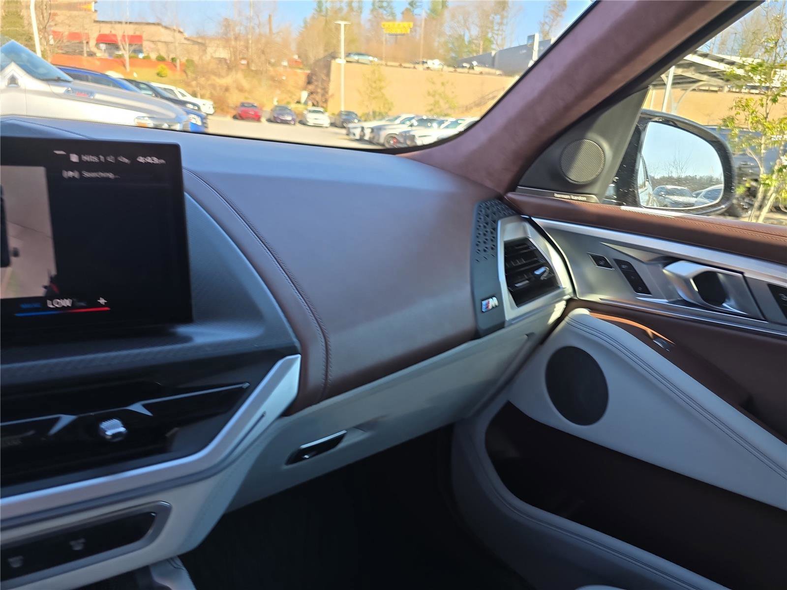 Used 2023 BMW XM image 23