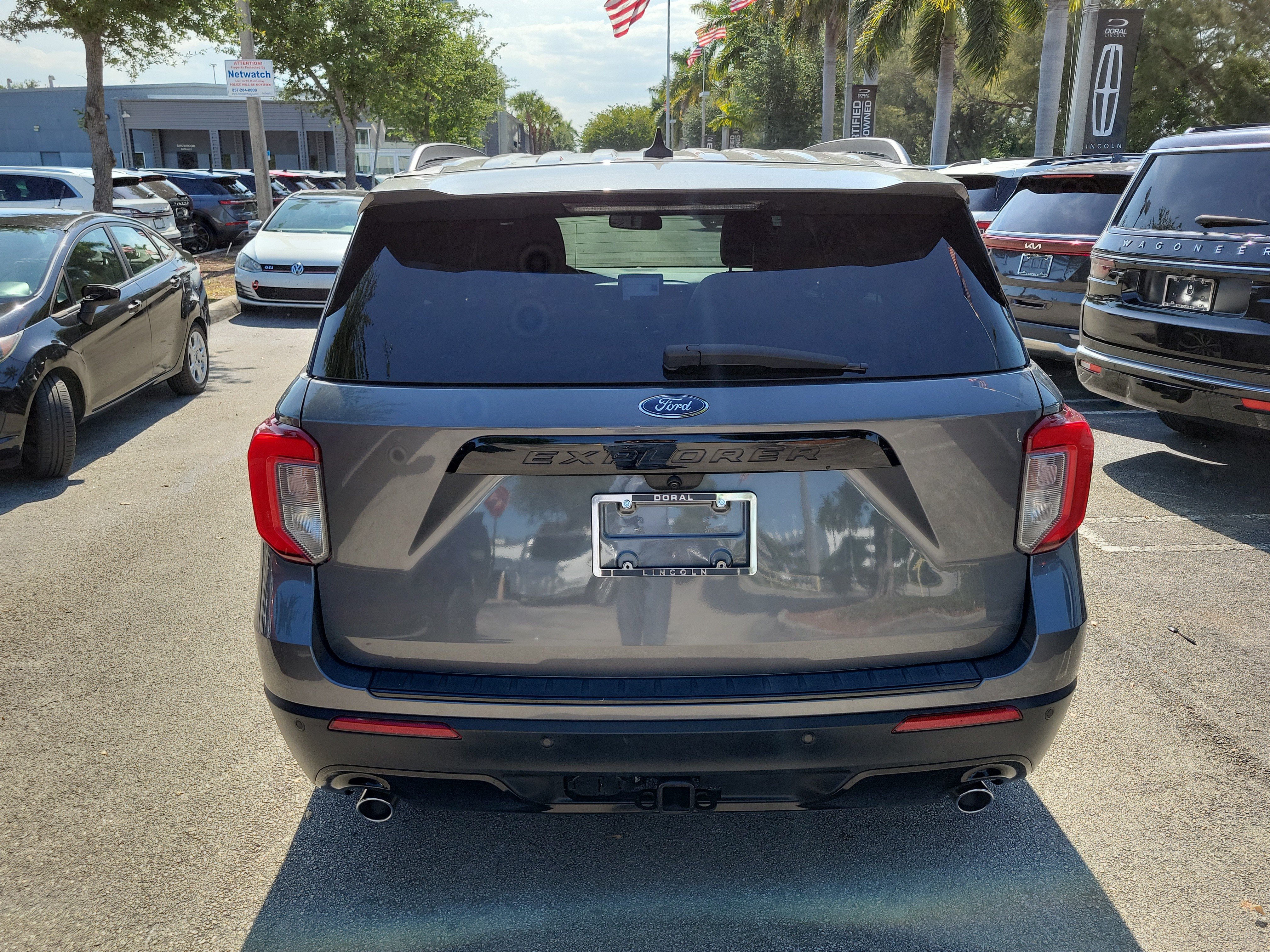 Used 2023 Ford Explorer ST-Line w/ Class IV Trailer Tow Package RWD image 5