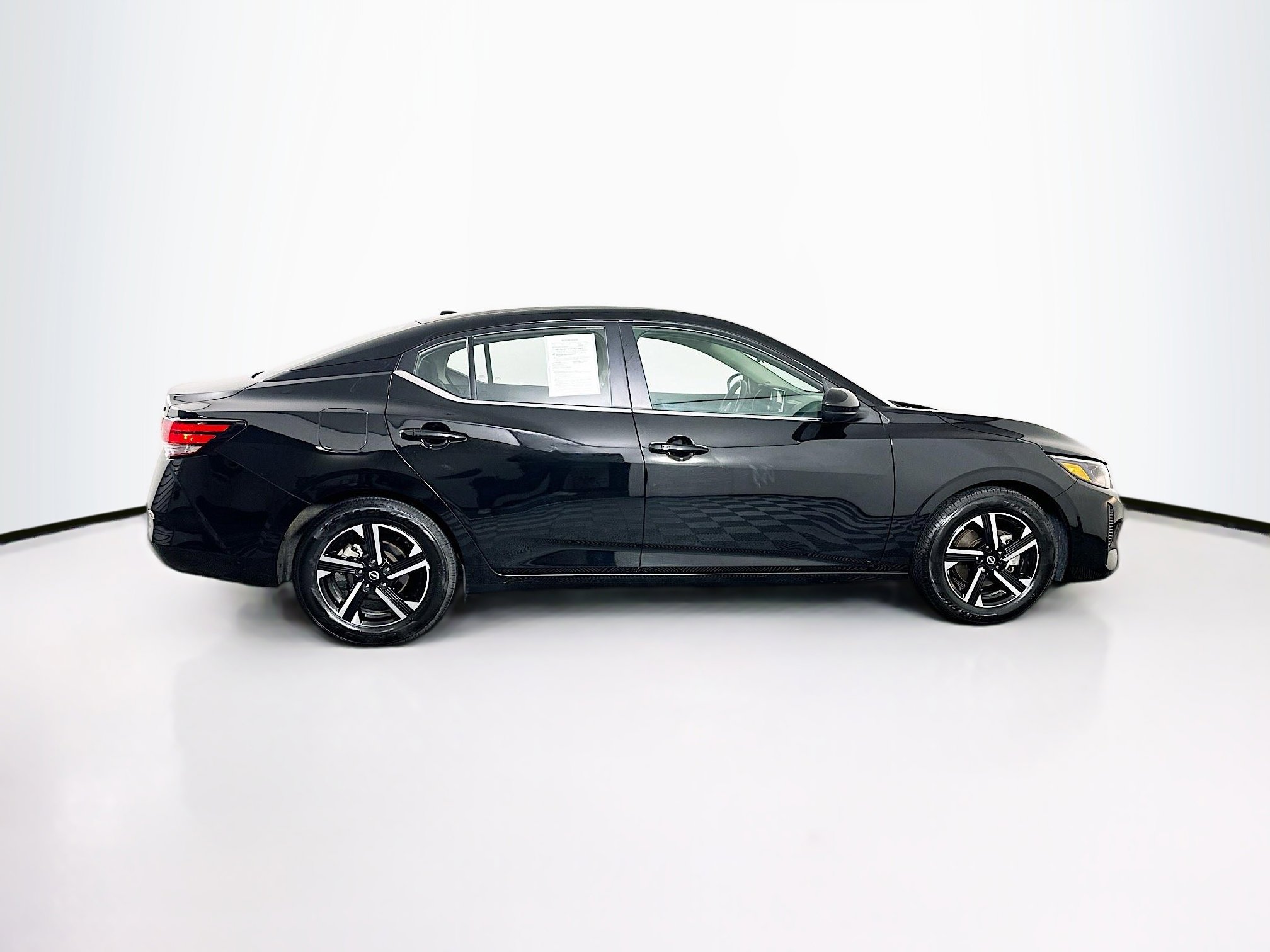 Used 2024 Nissan Sentra SV FWD image 10