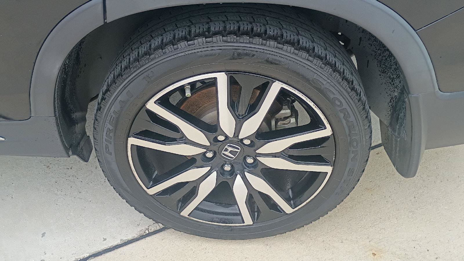 Used 2019 Honda Pilot Touring image 25