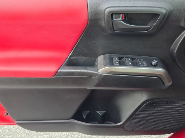 Used 2021 Toyota Tacoma SR5 RWD image 28