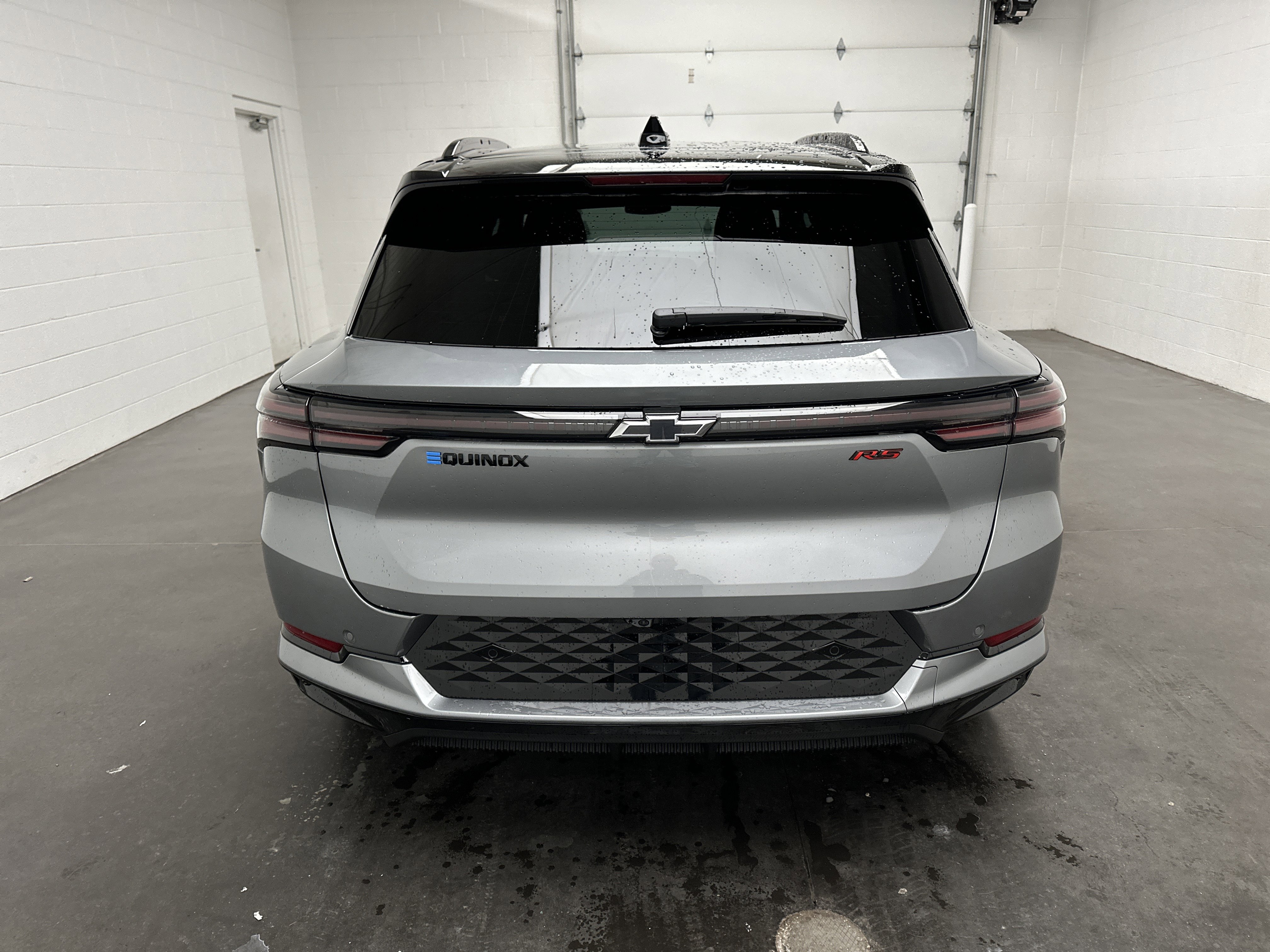 New 2026 Chevrolet Equinox EV RS image 8