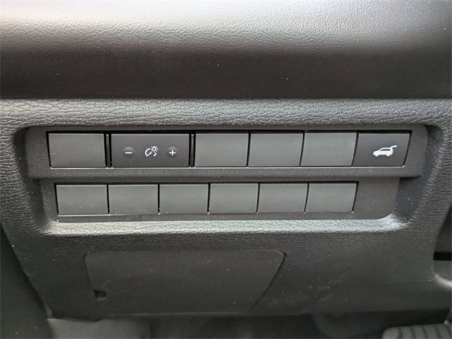 New 2025 Mitsubishi Outlander SE image 26