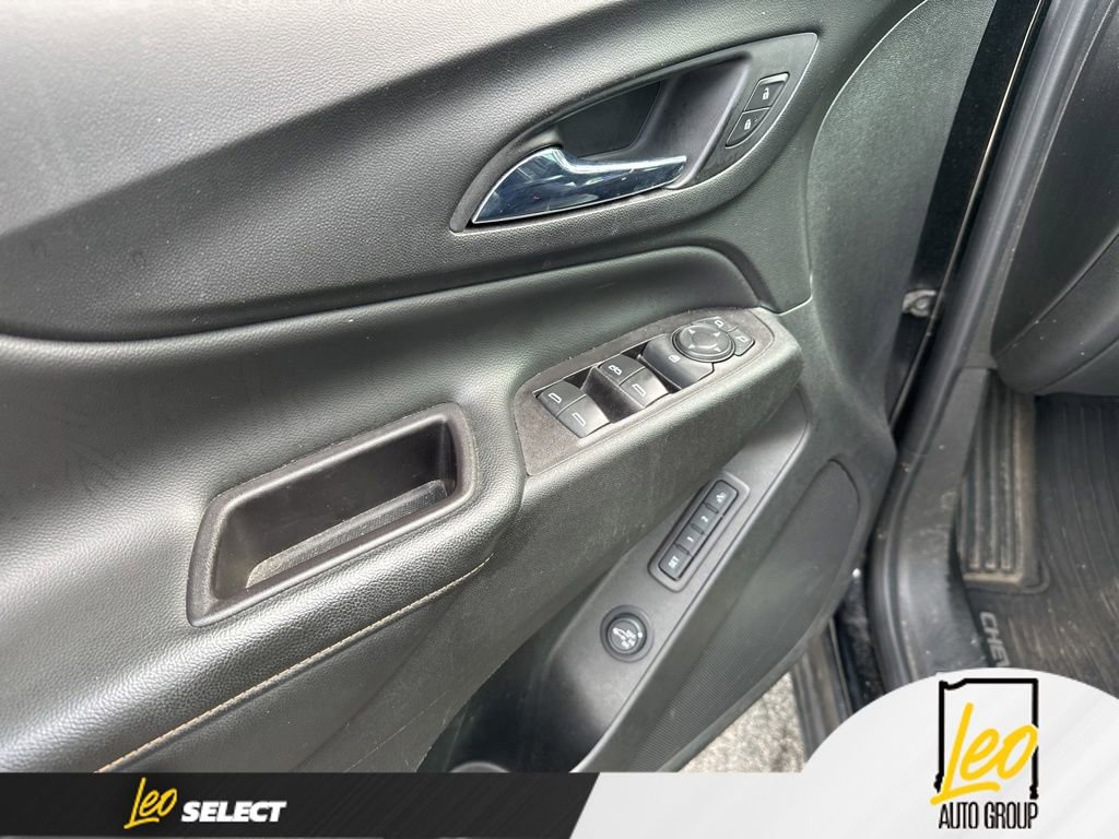 Used 2021 Chevrolet Equinox Premier w/ Redline Edition image 4