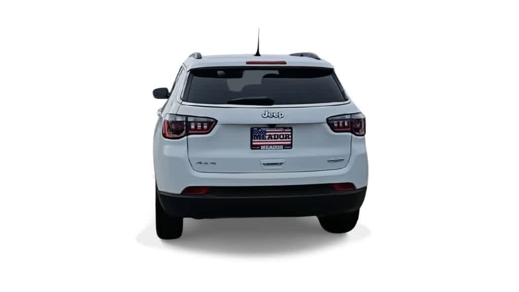 Used 2024 Jeep Compass Latitude AWD/4WD image 7